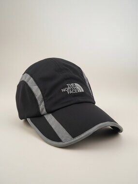 🧢 The North Face Lightweight Running Hat – Black / Mesh Vent Performance Cap